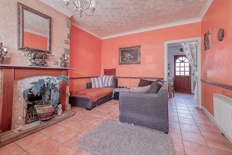 Property photo 3 of 20 Living Room