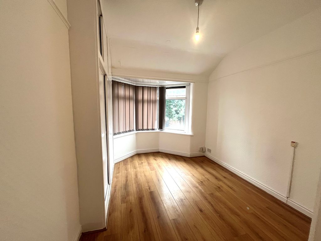 Property photo 3 of 4