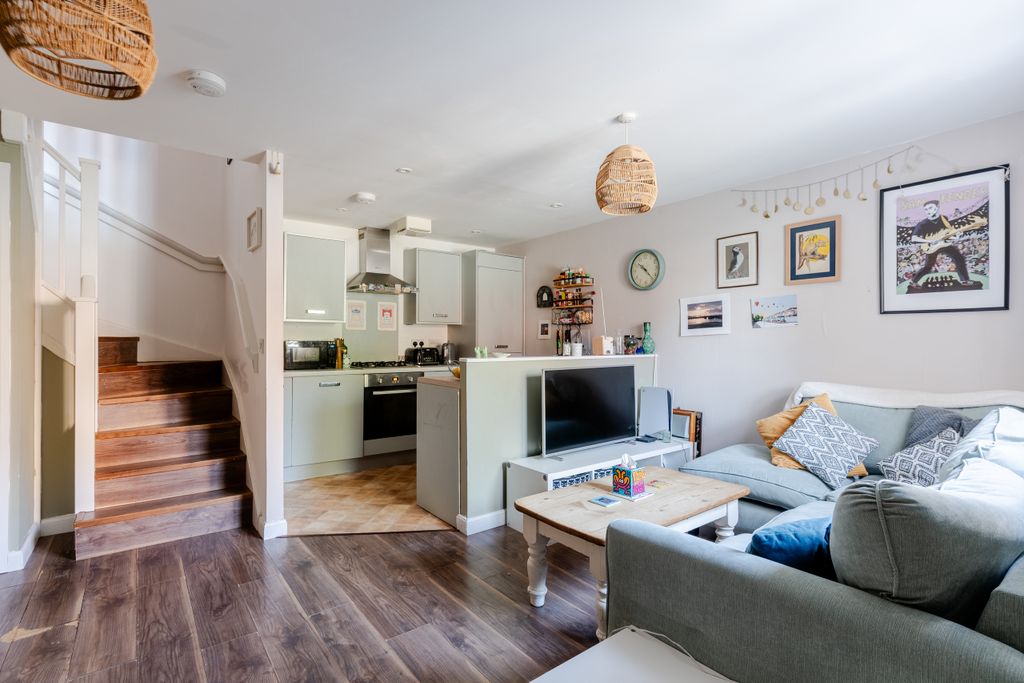 Property photo 1 of 15 A7409754-Hdr-8