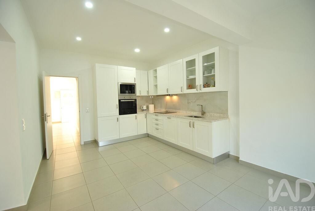 Property photo 3 of 30