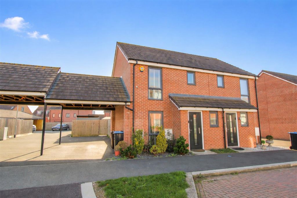 Property photo 1 of 15 Front 1.Png