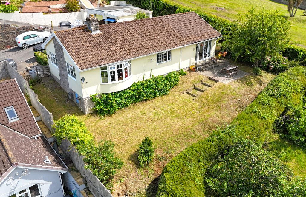 Property photo 1 of 19 1 - Picture No. 04