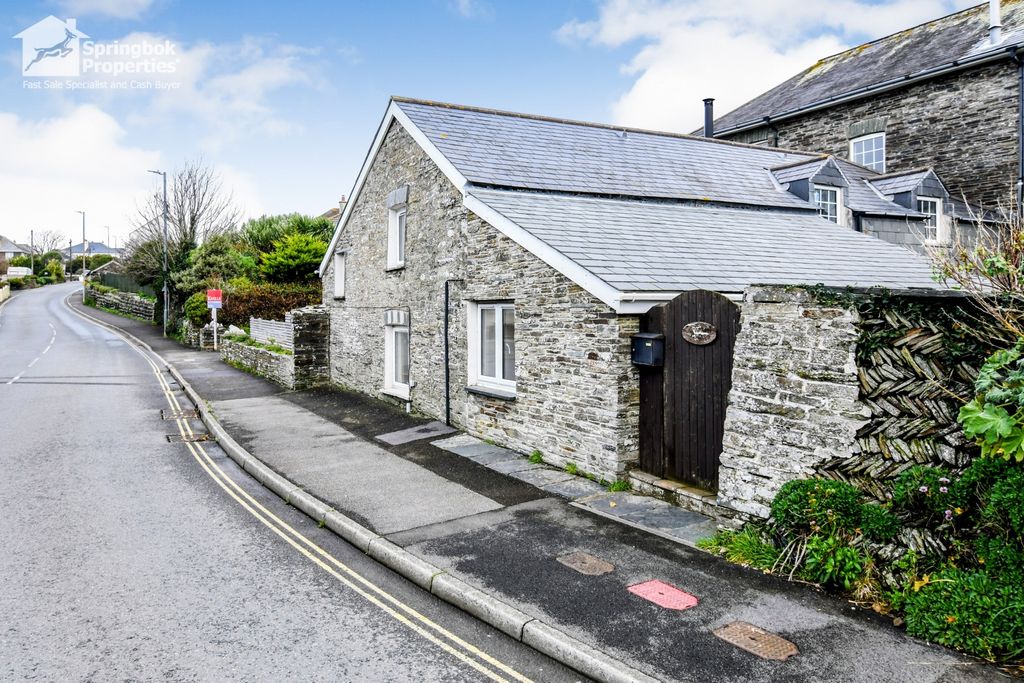 Property photo 1 of 17 Front View