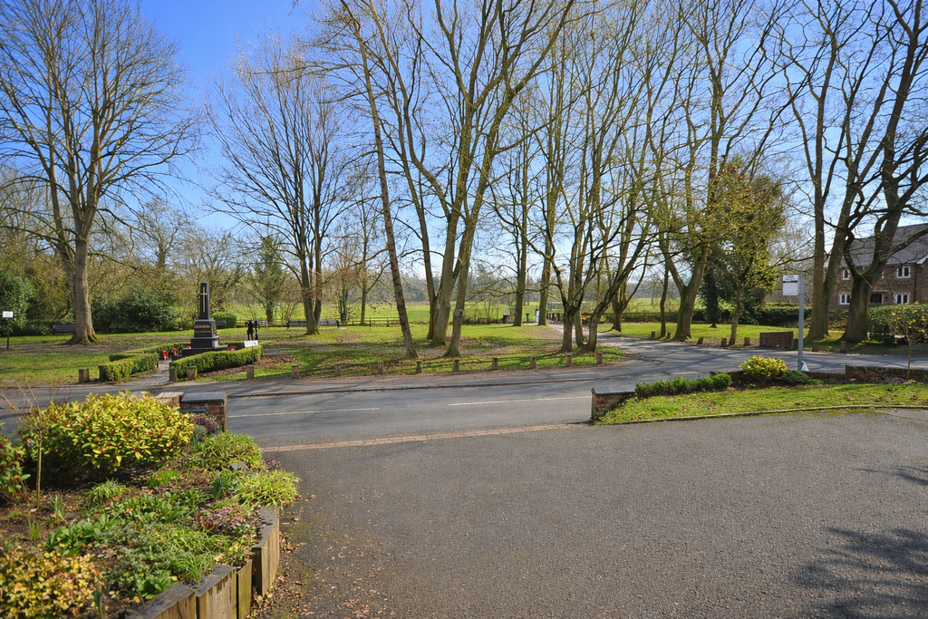 Property photo 2 of 24