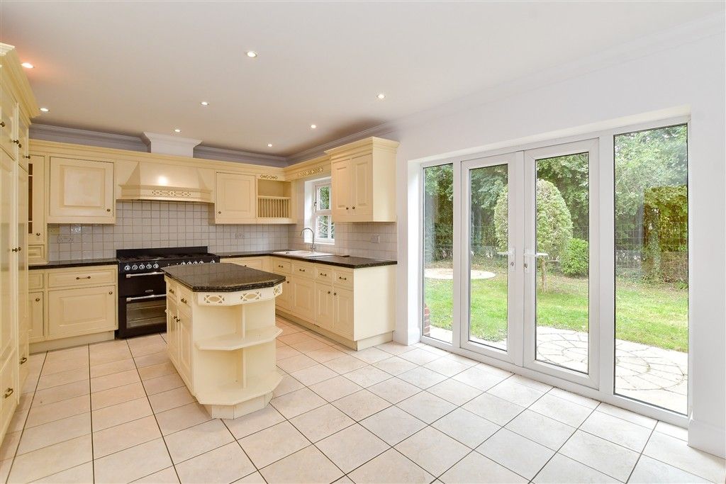 Property photo 1 of 22 Kitchen/ Breakfast Room