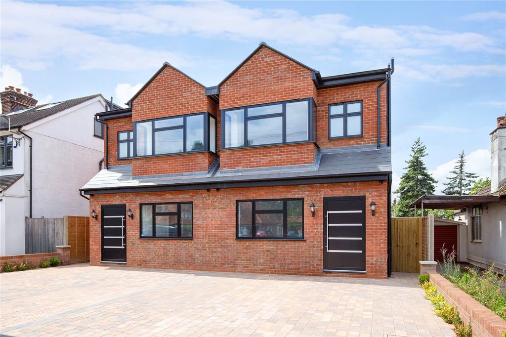 Property photo 1 of 19 Picture No. 01