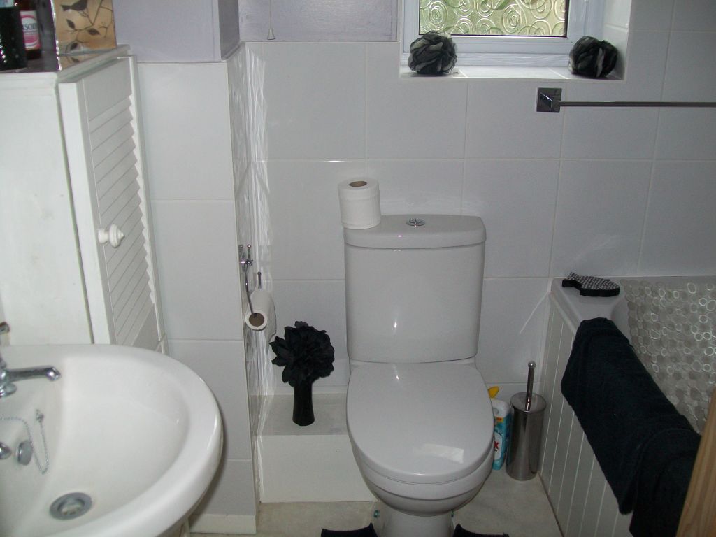 Property photo 3 of 4