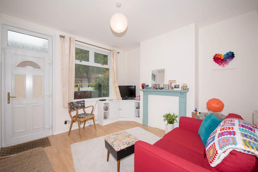 Property photo 2 of 12