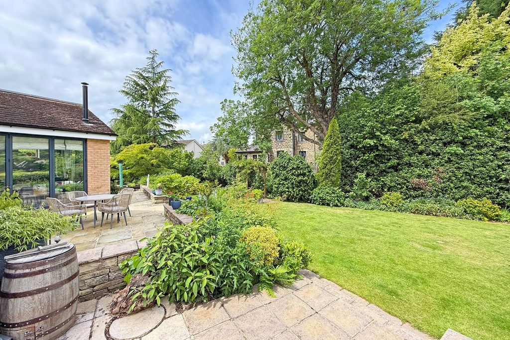 Property photo 2 of 55
