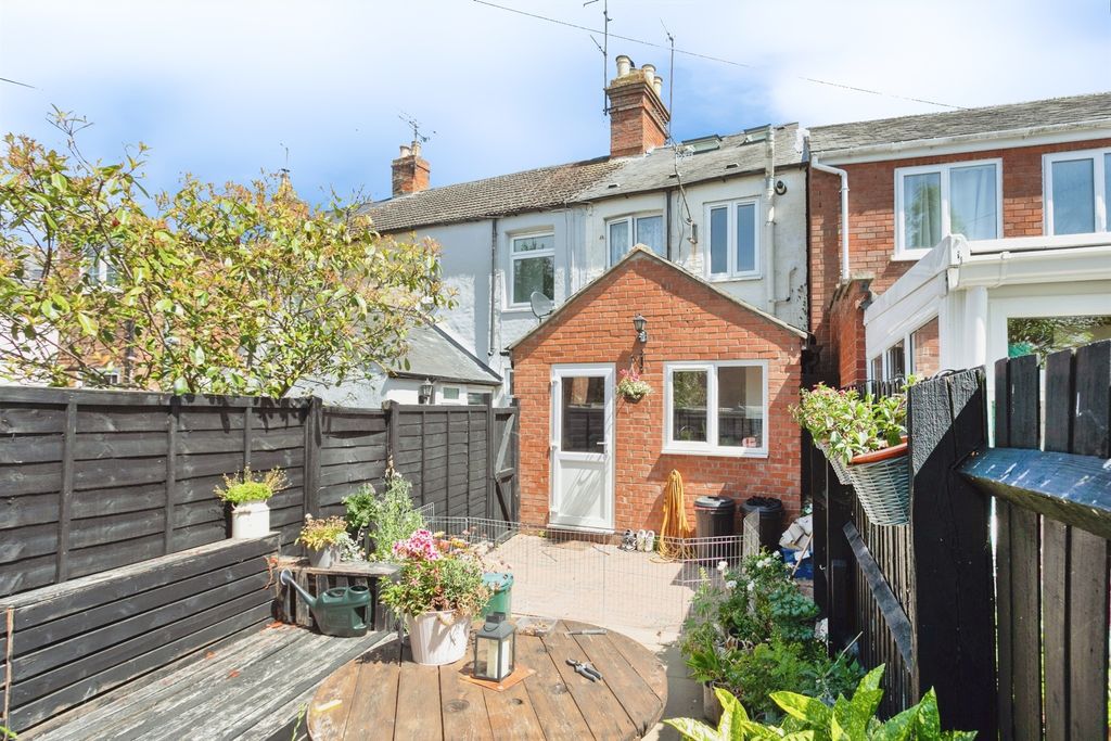 Property photo 2 of 16