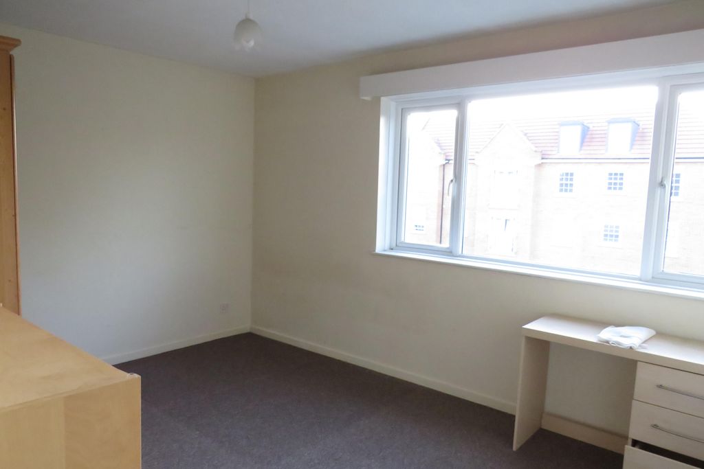 Property photo 3 of 5 Bedroom 1