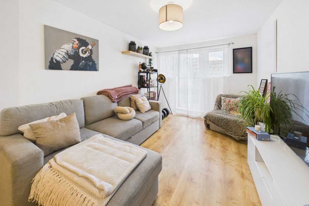 Property photo 2 of 19