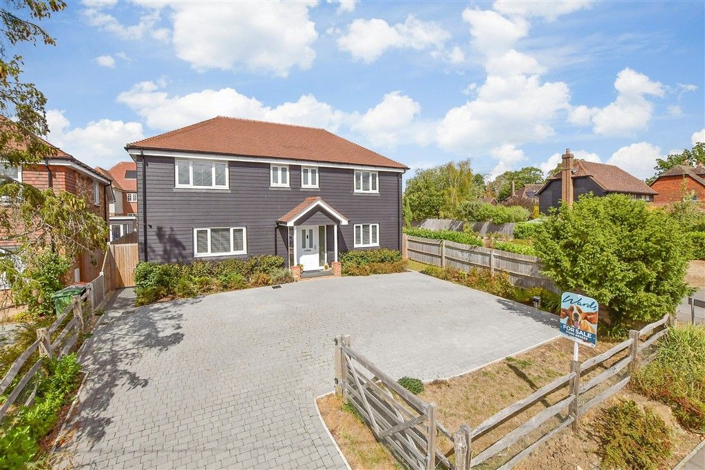 Property photo 1 of 18 External (Brochure)