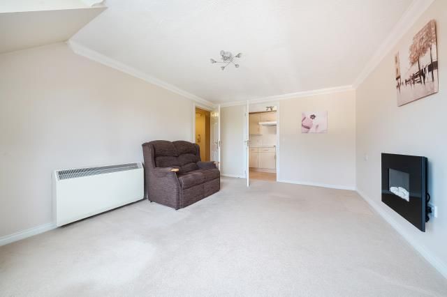 Property photo 3 of 11 Reception Room