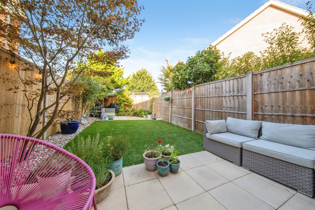 Property photo 2 of 14