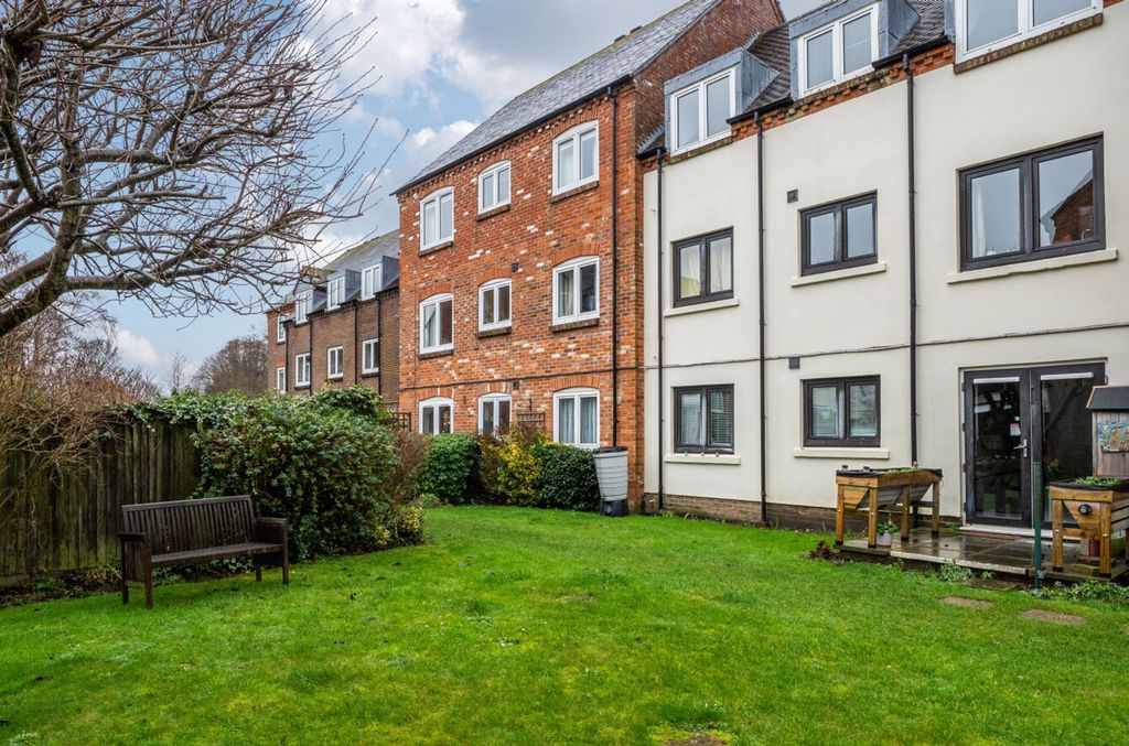 Property photo 1 of 20