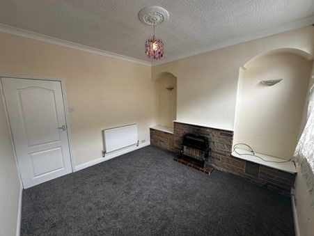 Property photo 2 of 11 Image