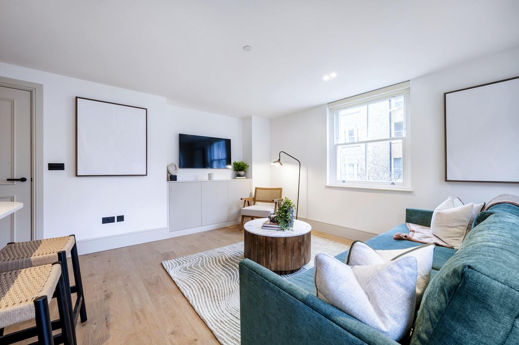 Property photo 2 of 8 Flat 9 (7).Jpg