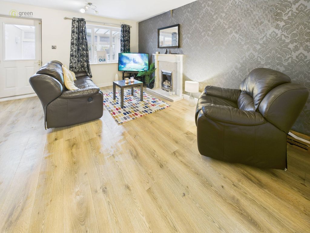 Property photo 2 of 25