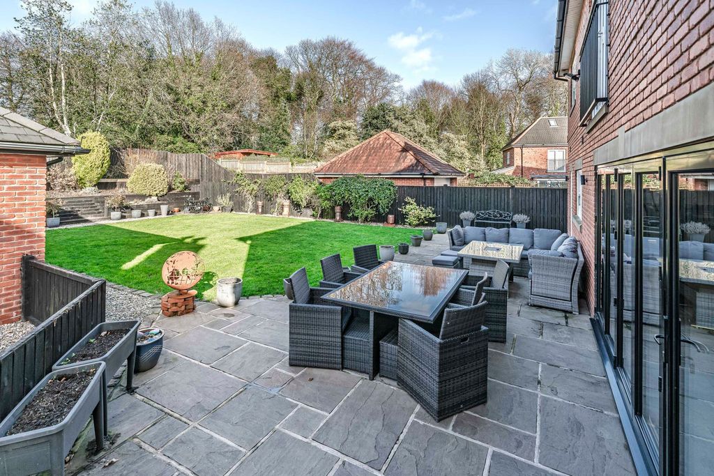 Additional image 36 of 6 bed detached house for saleFarington Lodge Gardens, Farington PR25