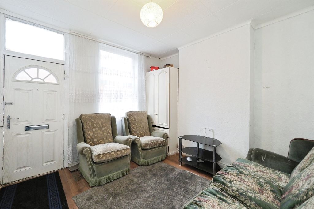 Property photo 3 of 20