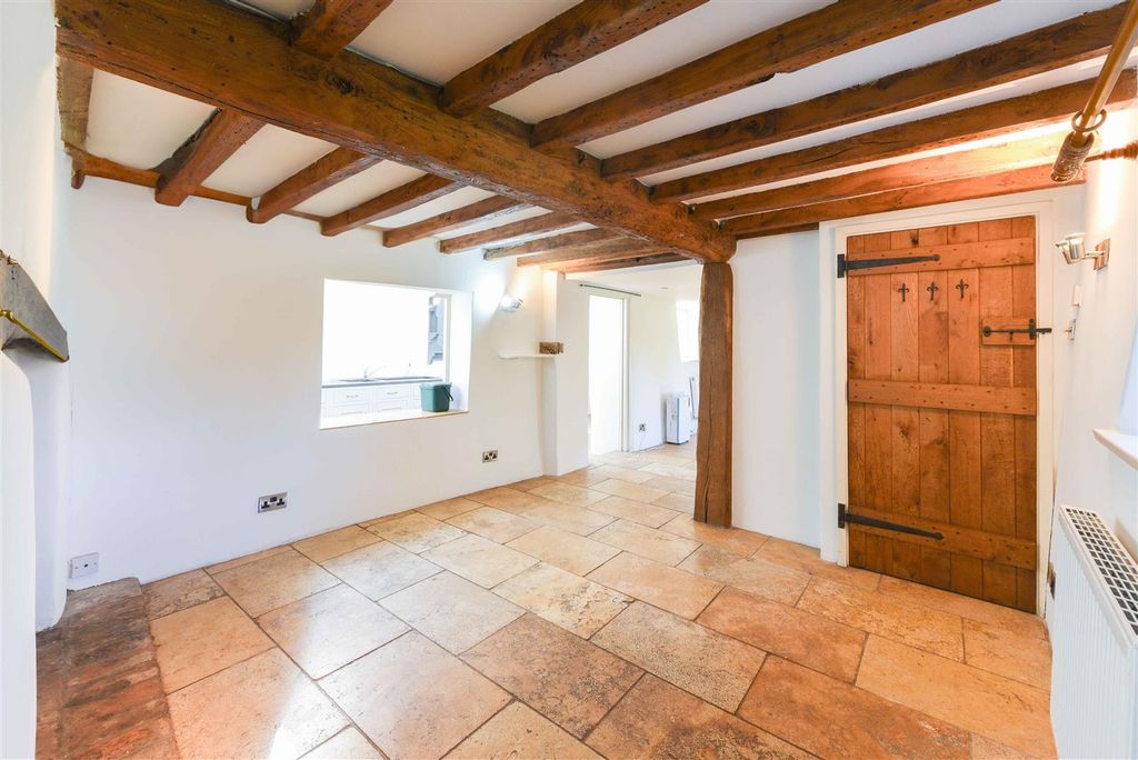 Property photo 2 of 13 Marcham.Jpg