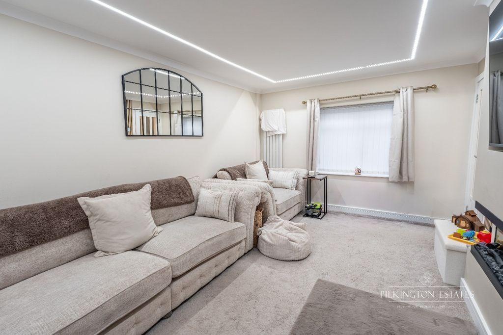 Property photo 3 of 12 4881725