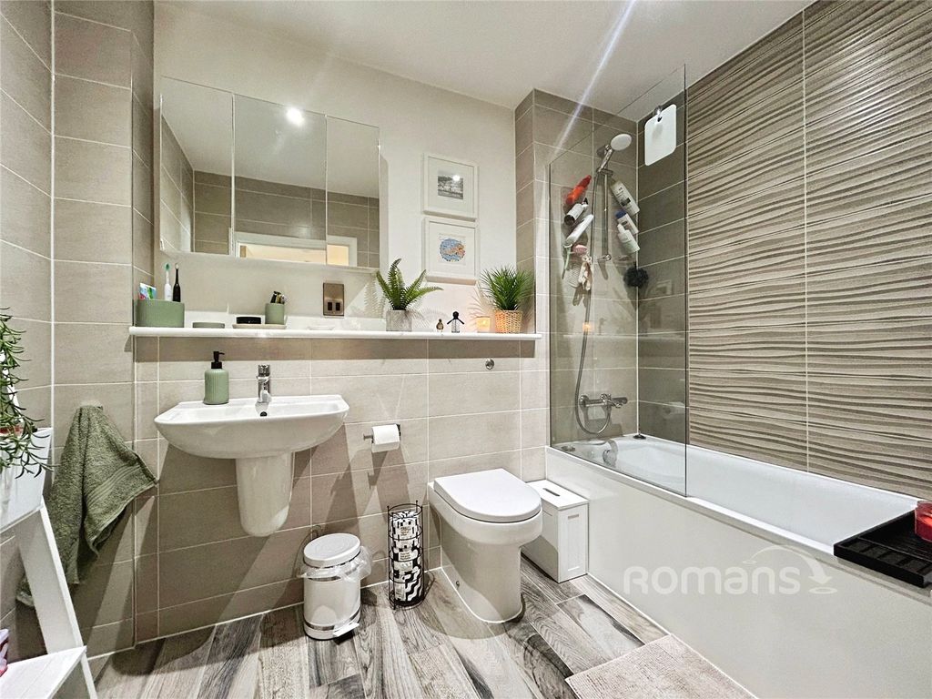 Property photo 3 of 9 Picture No. 13