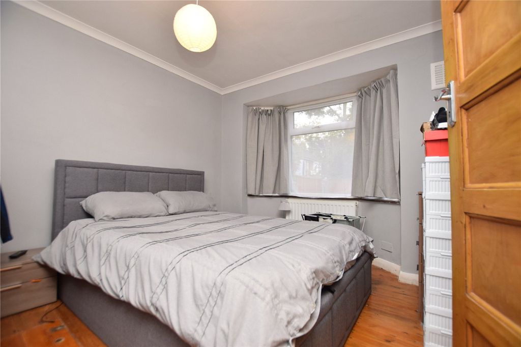 Property photo 3 of 7 Picture No. 06