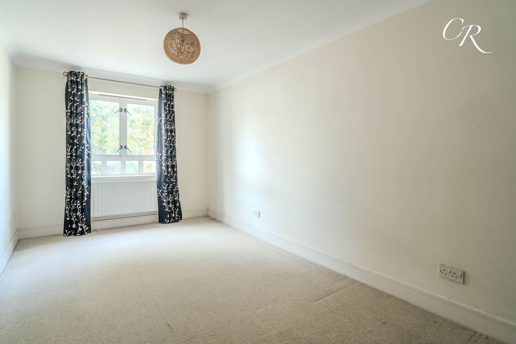 Additional image 5 of 2 bed flat for saleSherborne Street, Cheltenham Town Centre GL52
