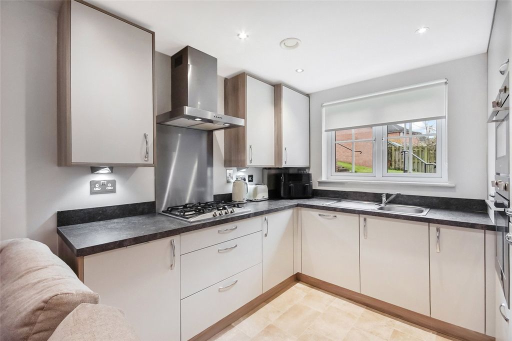 Property photo 2 of 19 Picture No. 07