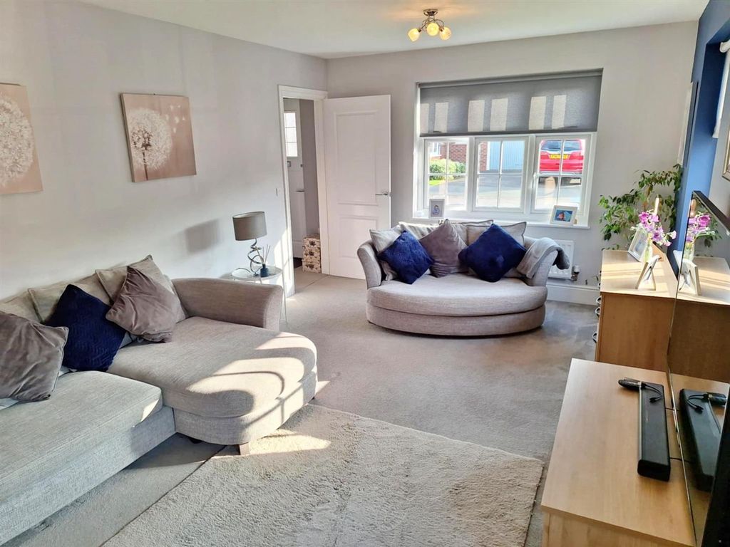 Property photo 3 of 18 F4818Cbd-Fb06-4Aa9-Bb00-De9B88c5Eb2A.Jpg
