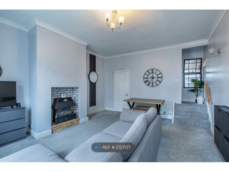 Property photo 2 of 9 Lounge