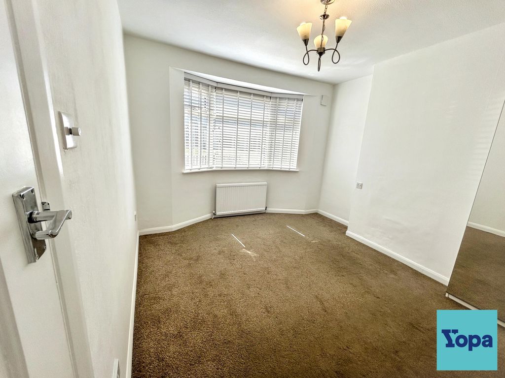Property photo 3 of 13 Bedroom Two