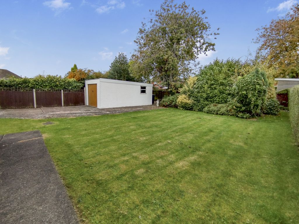 Property photo 2 of 25