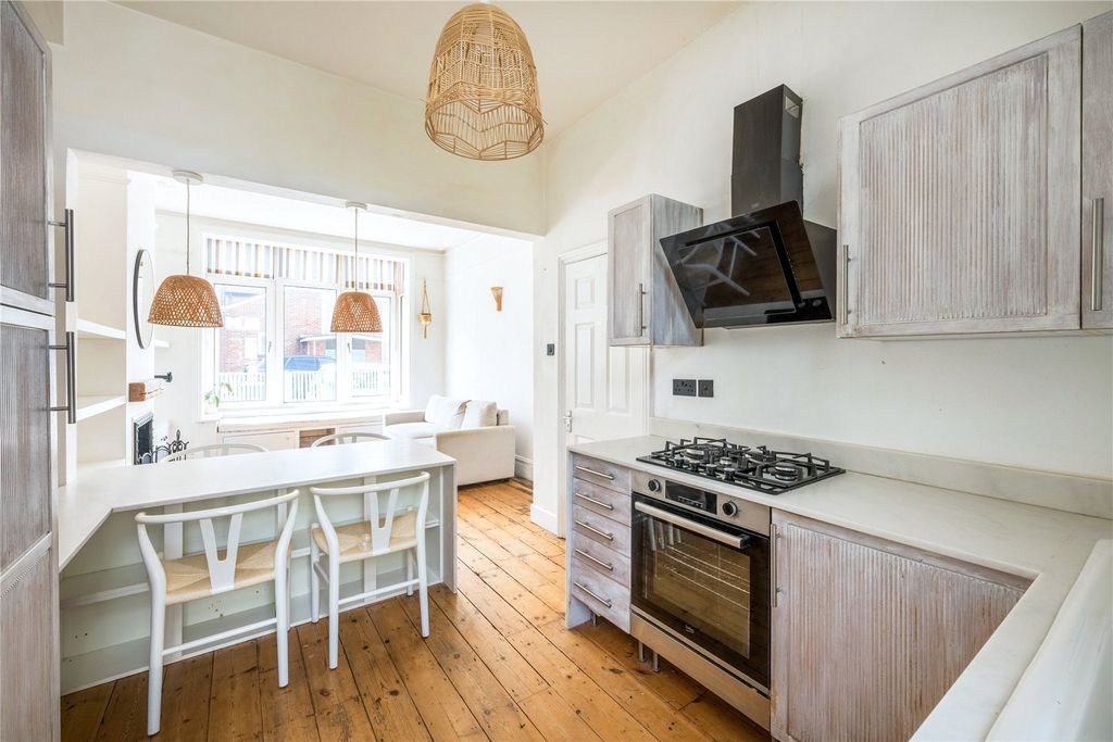 Property photo 2 of 15 Picture No. 06