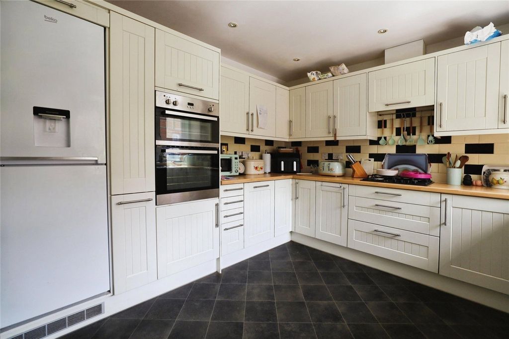 Property photo 3 of 21 Picture No. 56