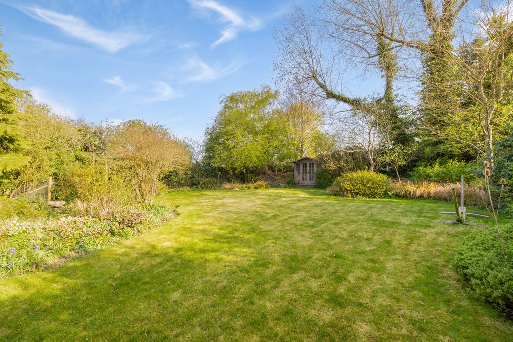 Property photo 3 of 24