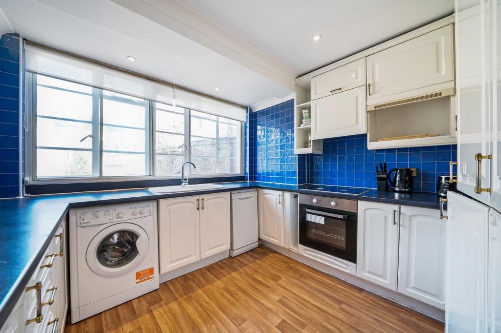 Property photo 3 of 24 Kitchen