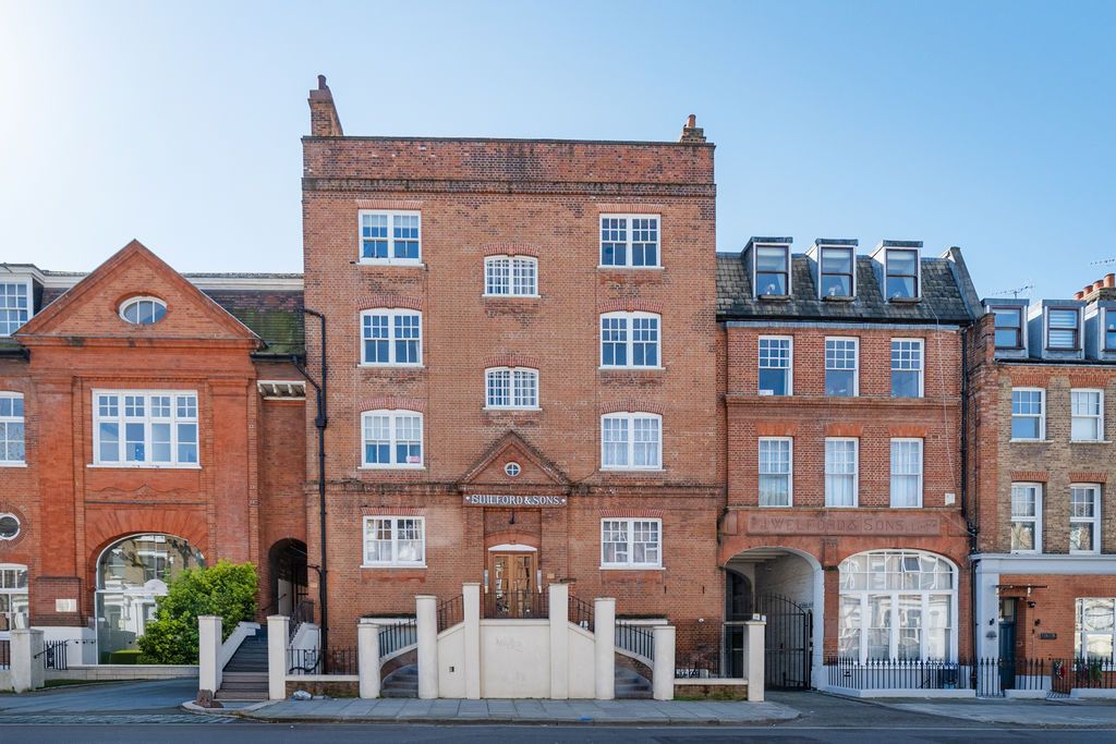 Property photo 3 of 9 Photo 14