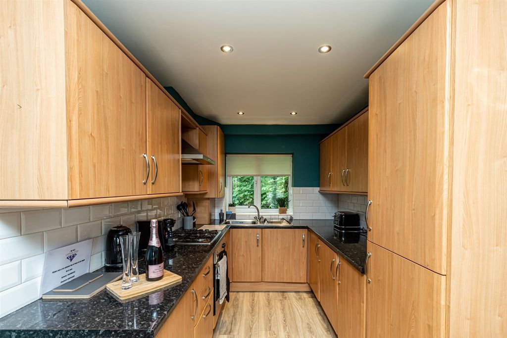 Property photo 2 of 12 Kitchen