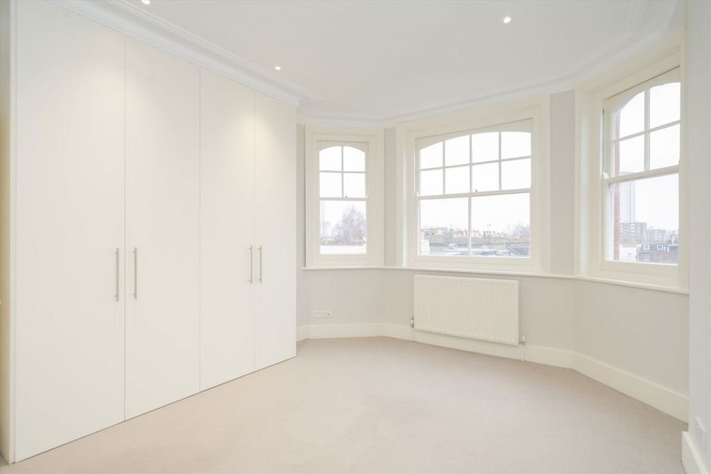 Property photo 3 of 8