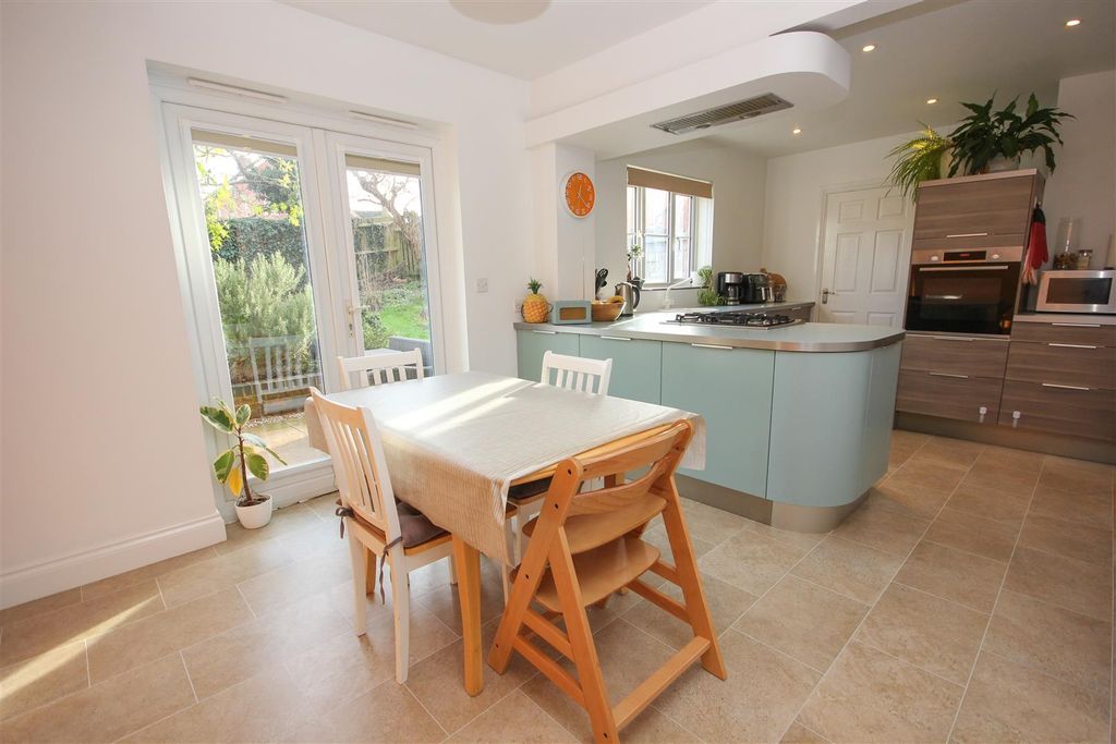 Property photo 3 of 20 Img_9961.Jpg