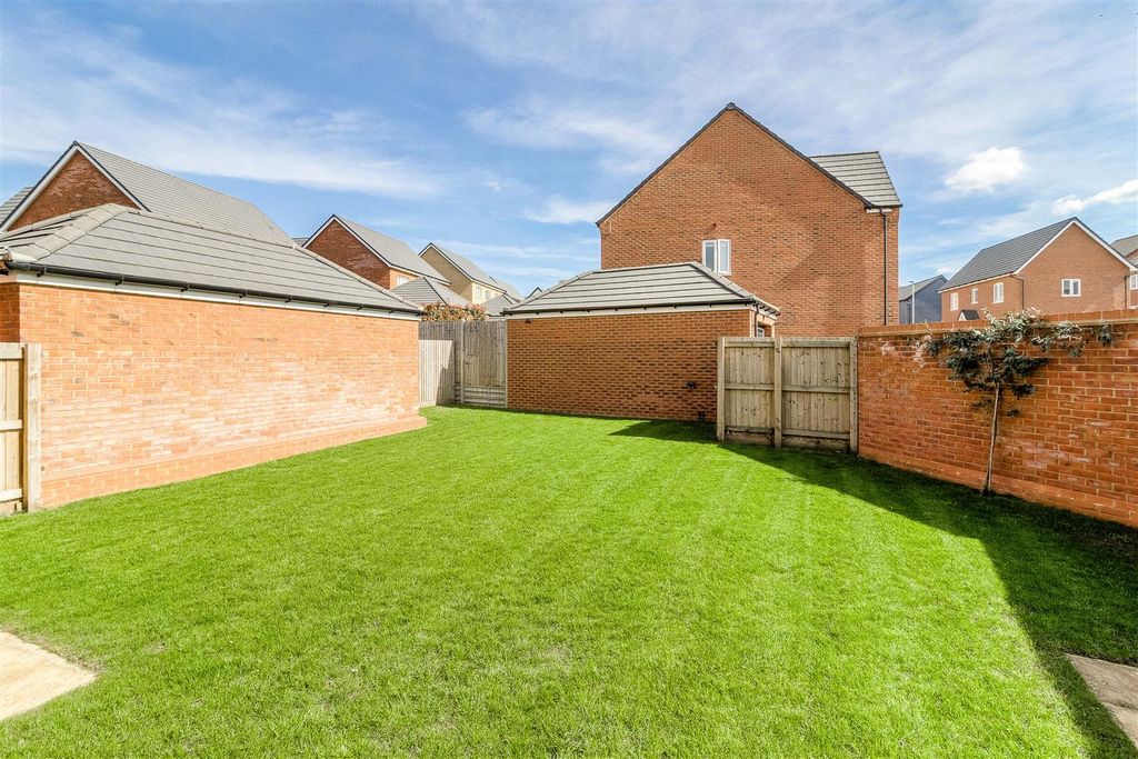 Property photo 3 of 20 Rear Garden