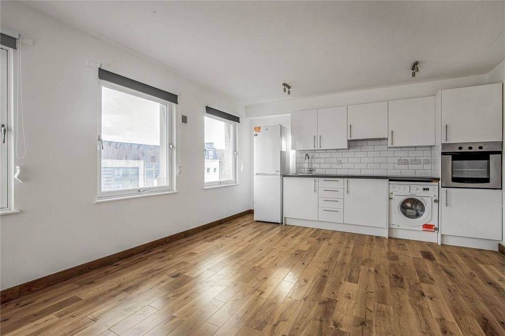 Property photo 2 of 5 Picture No. 03