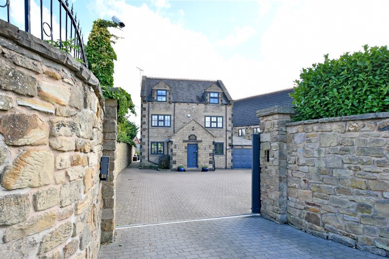 Property photo 2 of 36 Front External