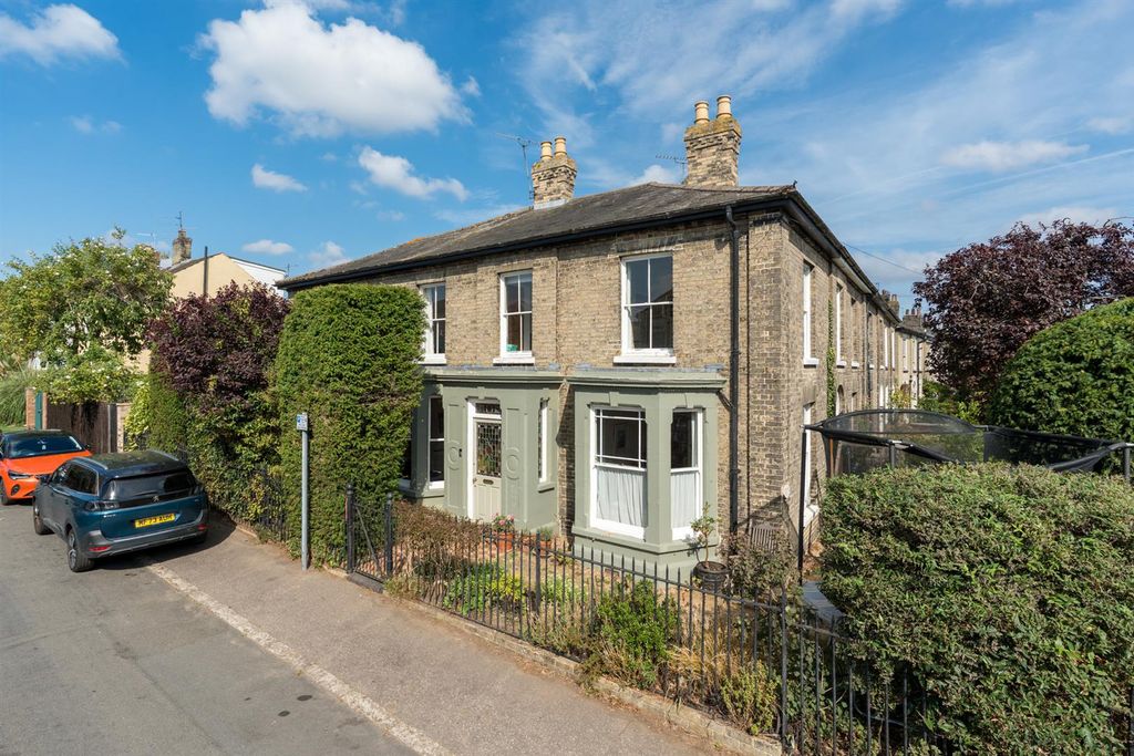 Property photo 1 of 36 2-Sandringhamrd-001.Jpg