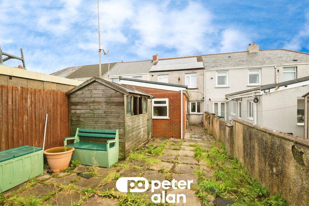 Property photo 3 of 20