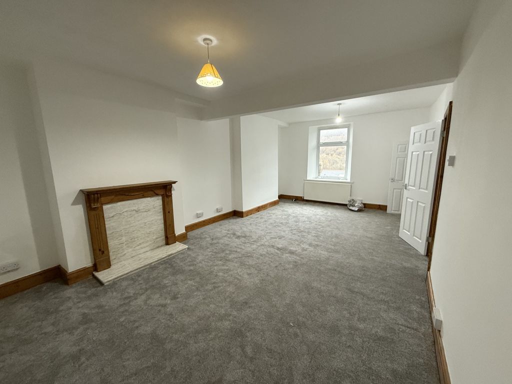 Property photo 2 of 13 Image 2