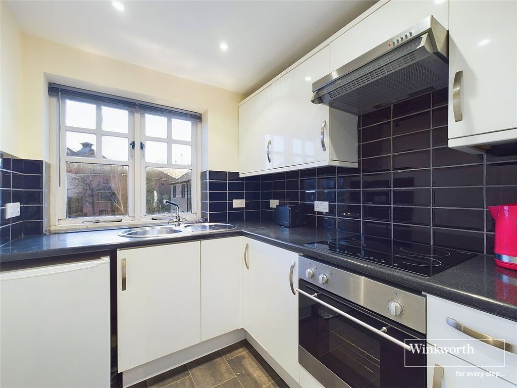 Property photo 3 of 7 Picture No. 21